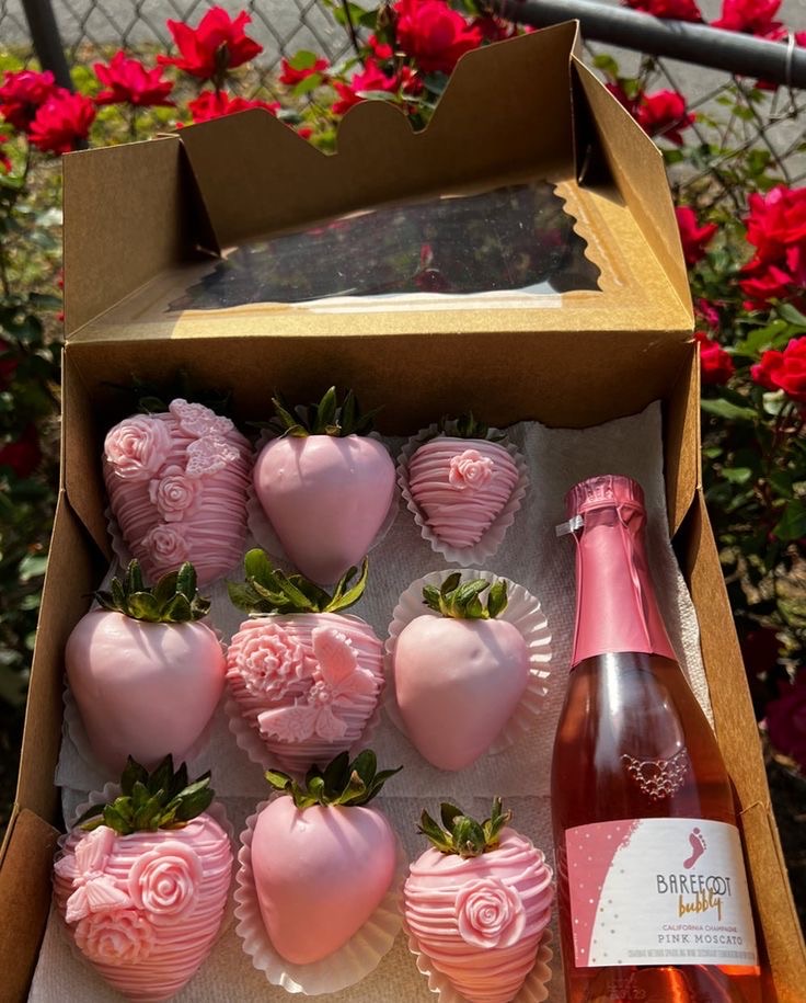 Medium Tray Strawberry Chocolat With Alchool