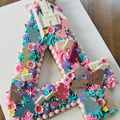 15” Single Layer Number/Letter Cookie Cake 