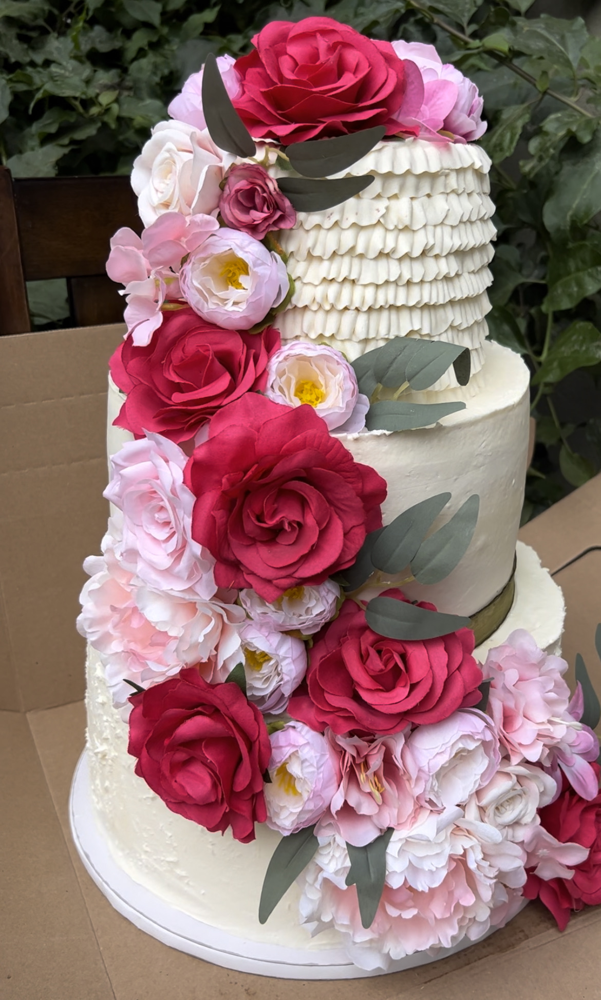 3 Tier Cakes (90-100) Servings 