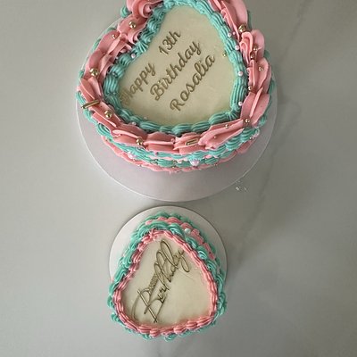 Heart 6 Inch Cake 