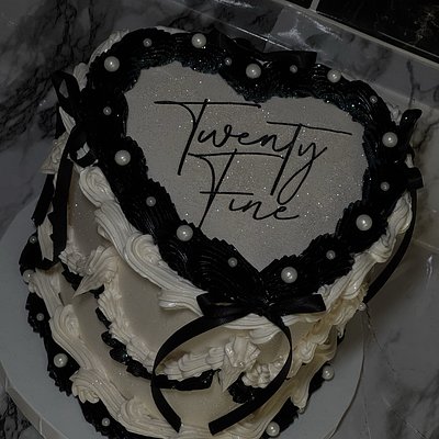 6” 2 layer heart cake 