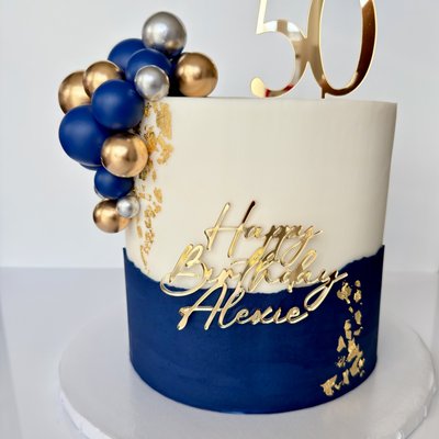 Custom Cake – 8” (Serves 20–26)