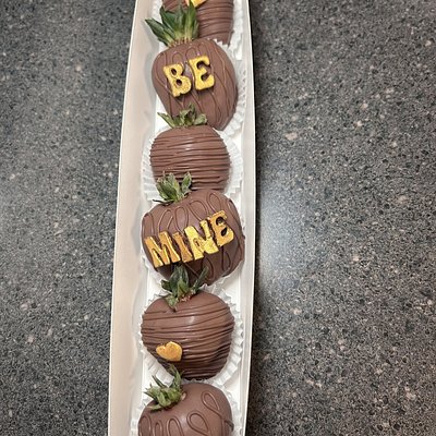 Chocolate Covered Strawberry  (Half Dozen)