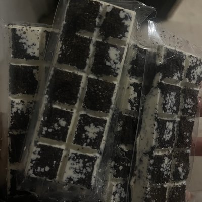 Cookies And Cream Chocolate Bar