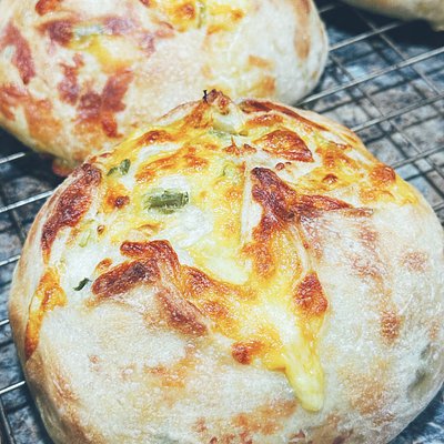 Jalapeño cheddar Bread