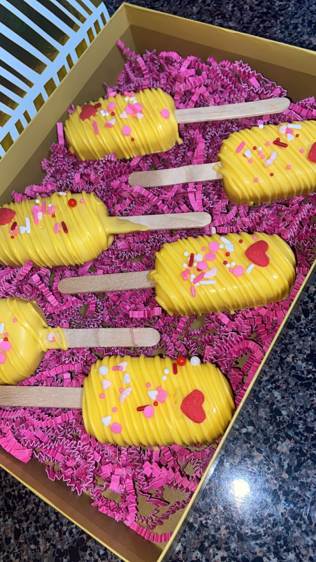 CAKESICLES 