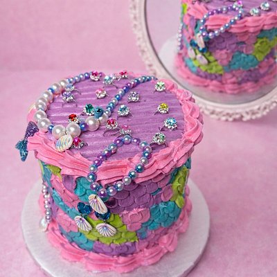 6 Inch Themed Cake