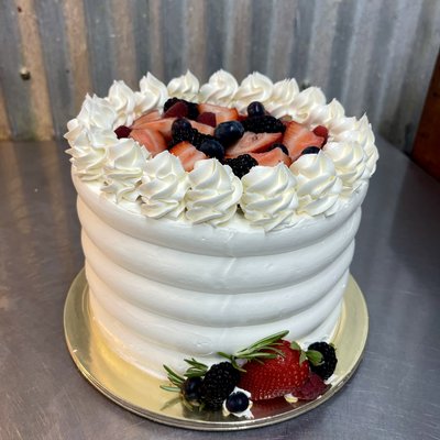 Chantilly Cake