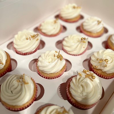 Vanilla Cupcakes 
