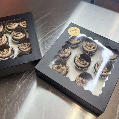 Chocolate Cupcakes With Chocolate Buttercream