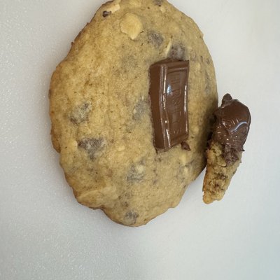 Hershey Almond