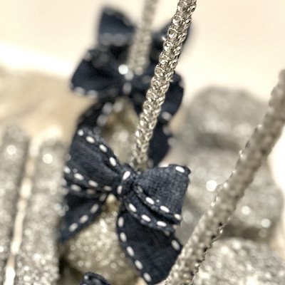 Cake Pops & Calesicles