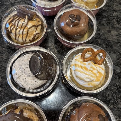 NEW Cake Cups! (Single)