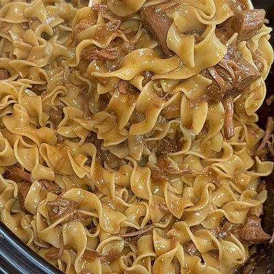 Crockpot Beef And Noodles