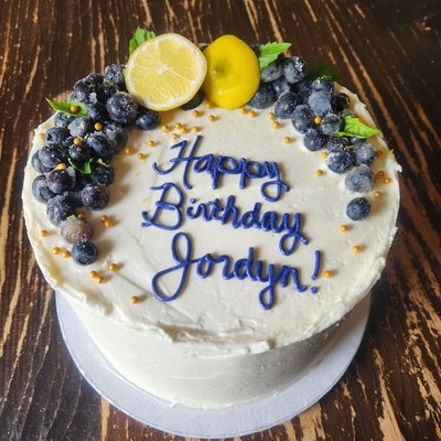 Premium Cake with Basic Design