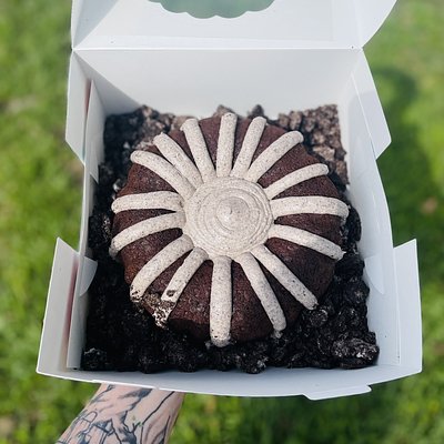Cookies & Cream Bundt Cake-Chocolate