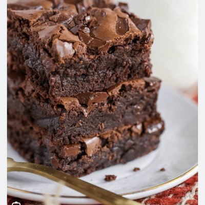 Classic Fudgey brownies 