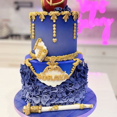 CUSTOM CAKES