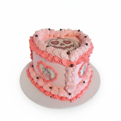 6" Heart Cake Tres Leches (Feeds 8-12)