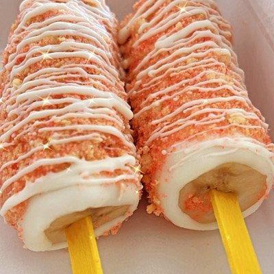 Chocolate Dipped Banana W/ Toppings(seasonal) (Priced Per Dozen)
