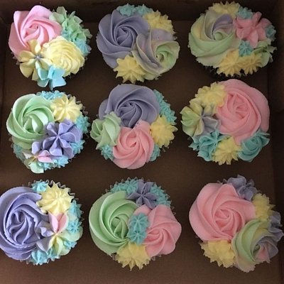 Custom Decorated Cupcakes