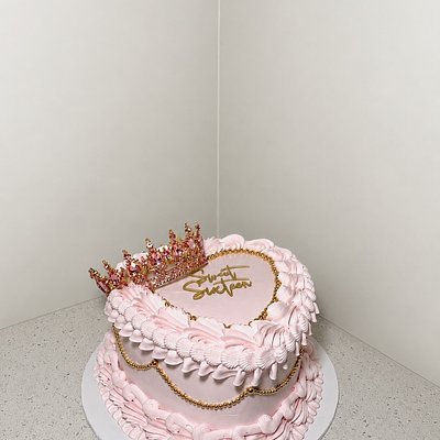 Crown Cake
