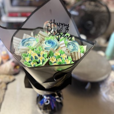 Island Garden Bouquet (7cupcakes)