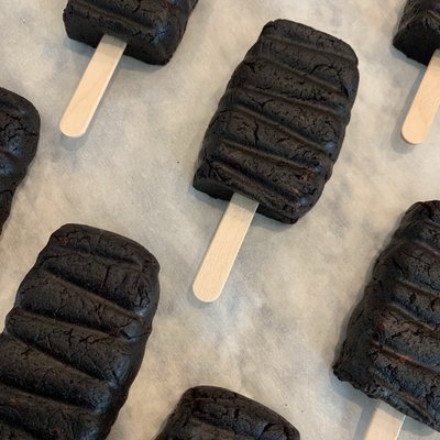 Chocolate Cakesicle 🍫