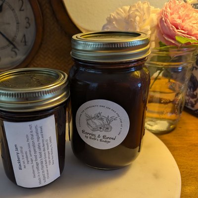Black Hatch Preserves Half Pint