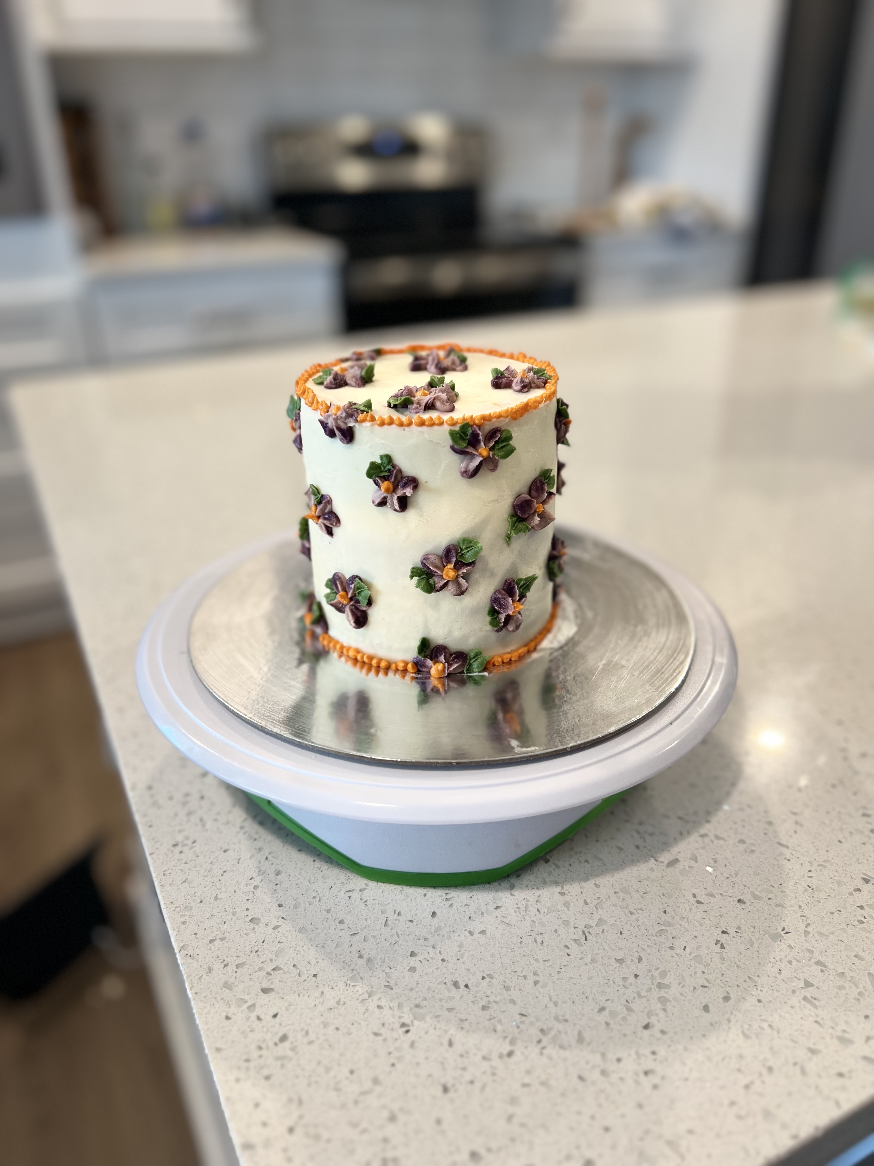 4” Cake (serves 6) 