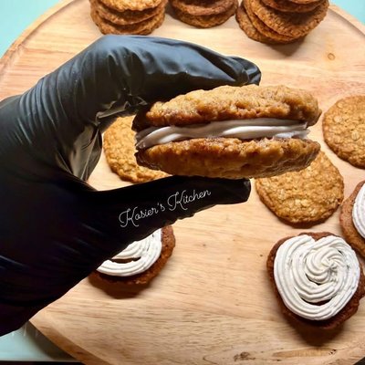 Brown Butter Sourdough Oatmeal Cream Pie  (medium)