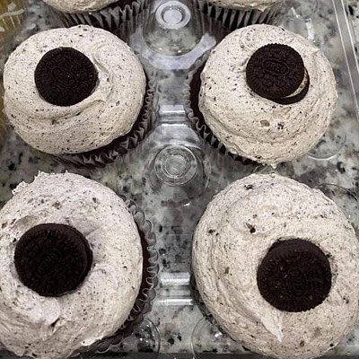 Cookies N Cream Cupcakes - Dozen 