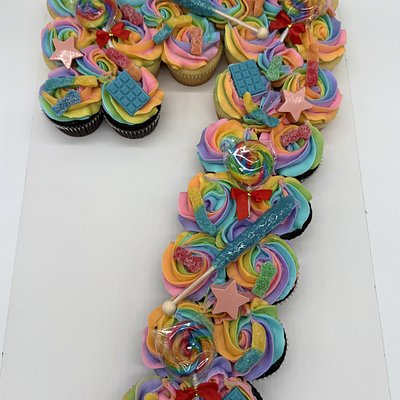 Cupcake Cake - 2 dozen Cupcakes
