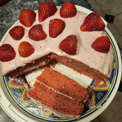 2 Layer Yellow Cake With Chocolate, Strawberry, or Vanilla Frosting 
