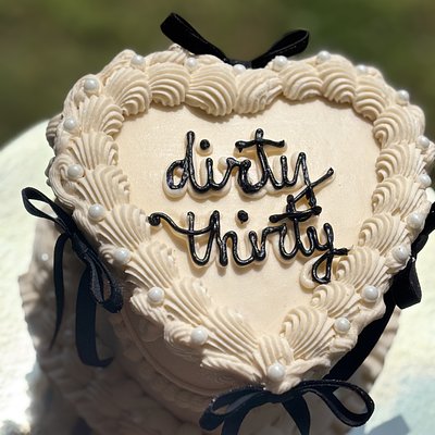 6" Heart Cake