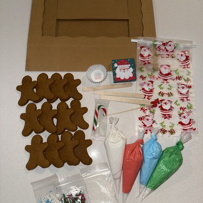 Gingerbread Men Christmas Cookie Decorating Kit