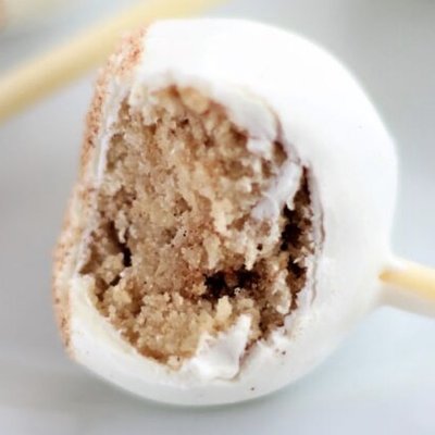 cinnamon toast crunch cake pop 