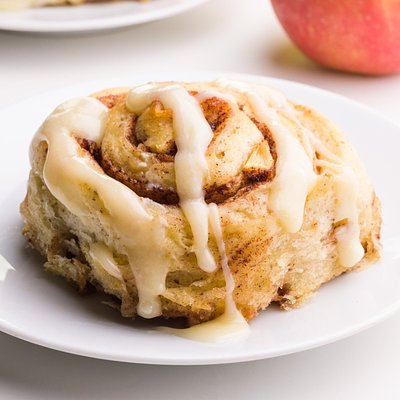 Sourdough Apple Cinnamon Rolls (12)