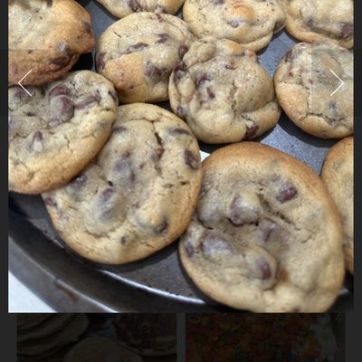 Bakers Dozen Chocolate Chip Cookies
