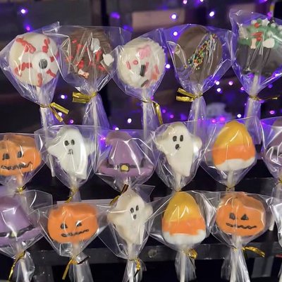 Halloween Cake Pops (6)