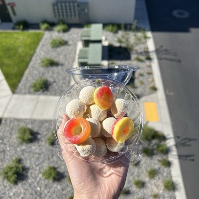 PEACHES AND CREAM SMALL GRAPE MIX