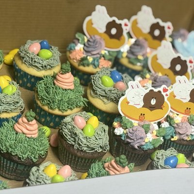 Customized Cupcakes
