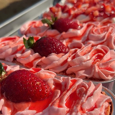 Strawberry Tres Leches Mini Cake 🍰