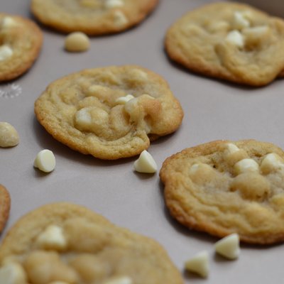 White Chocolate Macadamia Nut Cookie