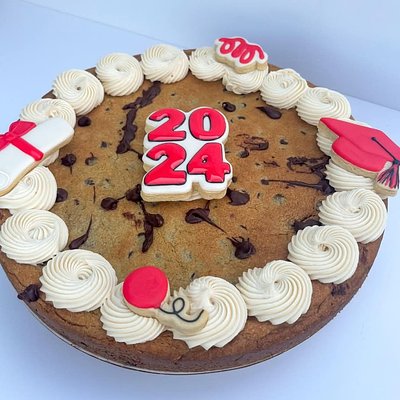 Deluxe Cookie Cake