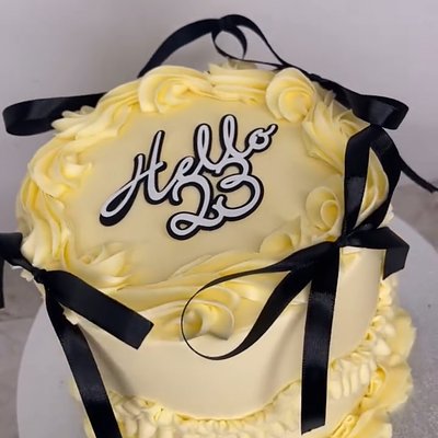 Round Mini Vintage Cake 