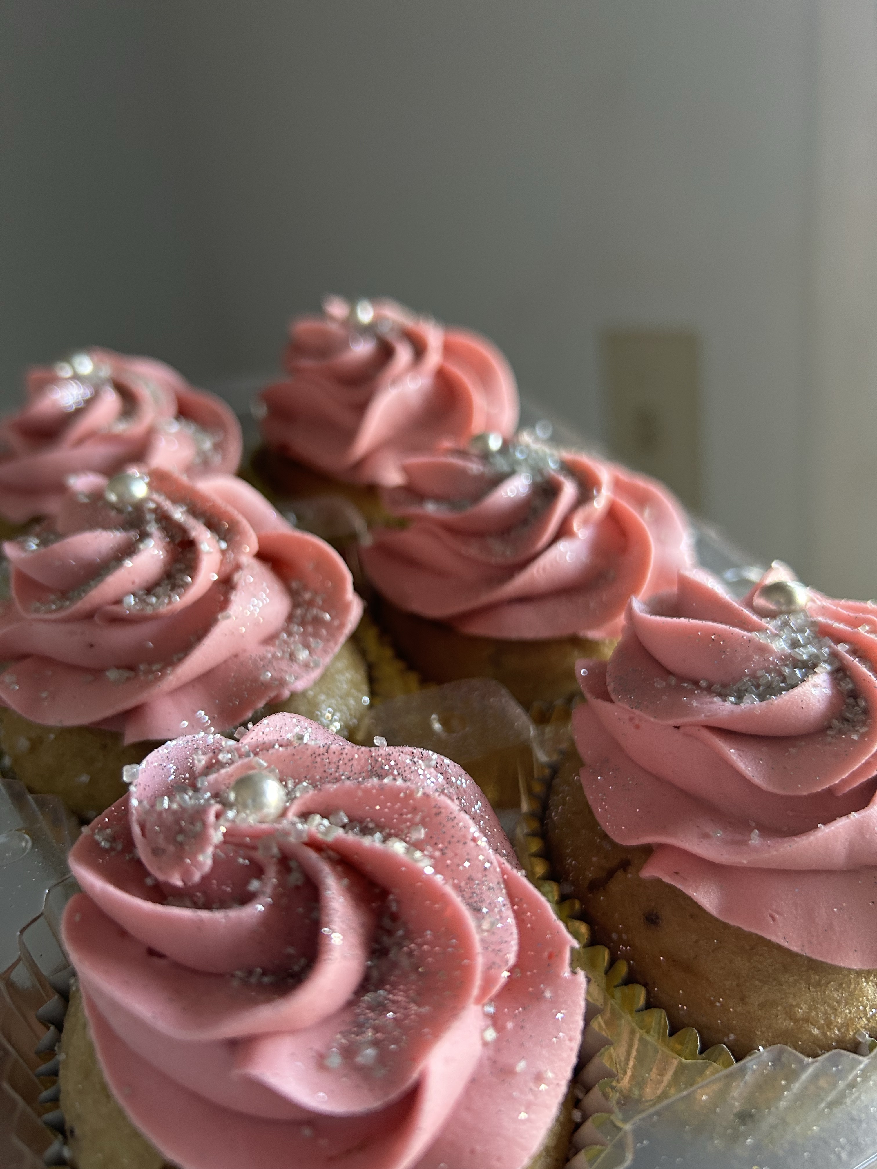1/2 dozen 🧁