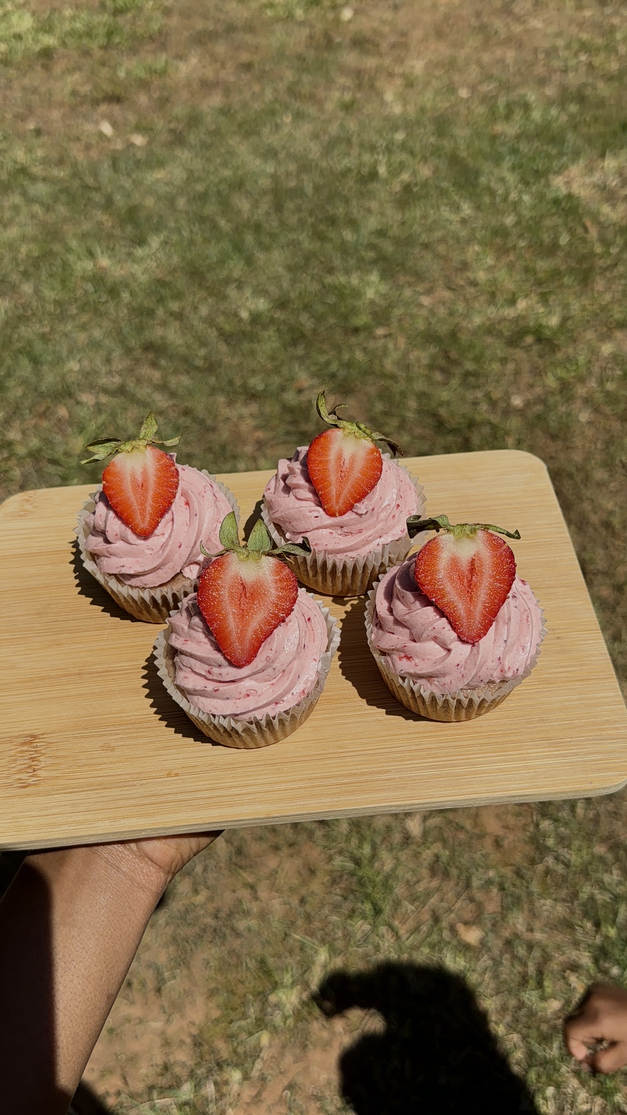  Gourmet Cupcakes - 4 count