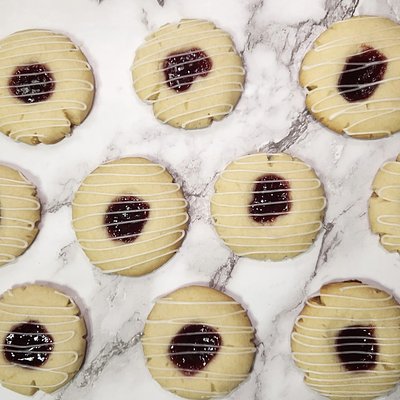 Raspberry Shortbread 
