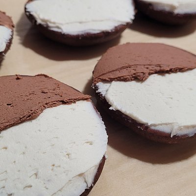 Chocolate or Vanilla Half Moon Cookies